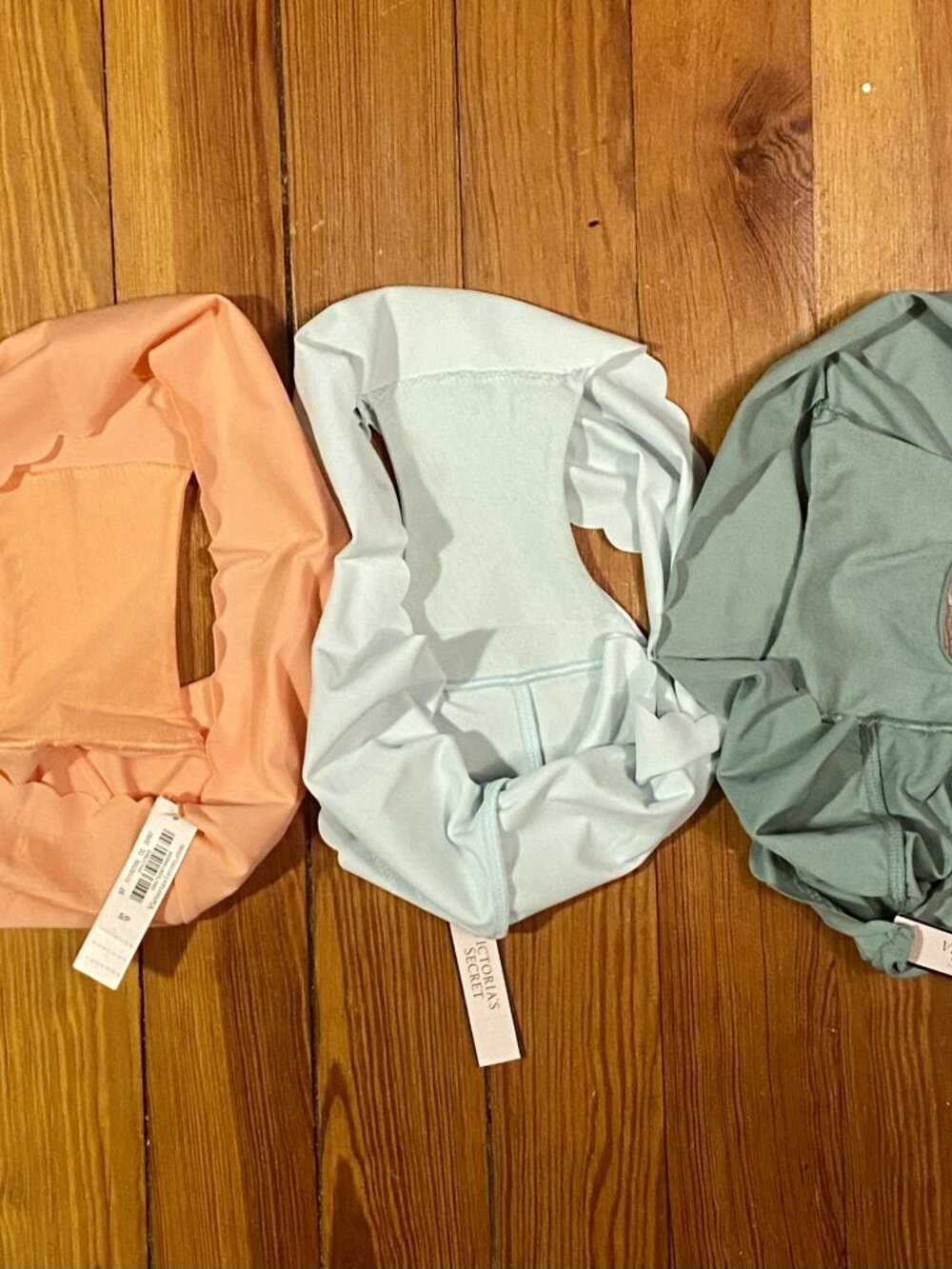 Victoria's Secret No-Show Scallop Hiphugger Panty Bundle NWT - Picture 7 of 8